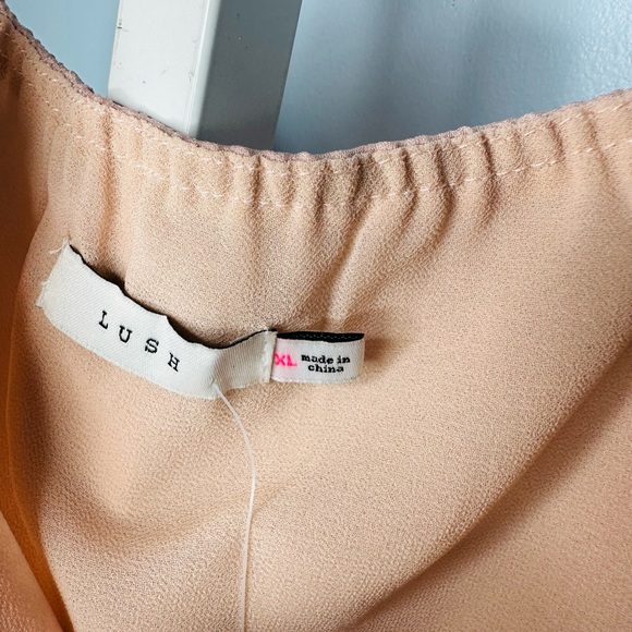 NWT Lush Lace Trim V neck spaghetti strap X-large - Picture 5 of 8